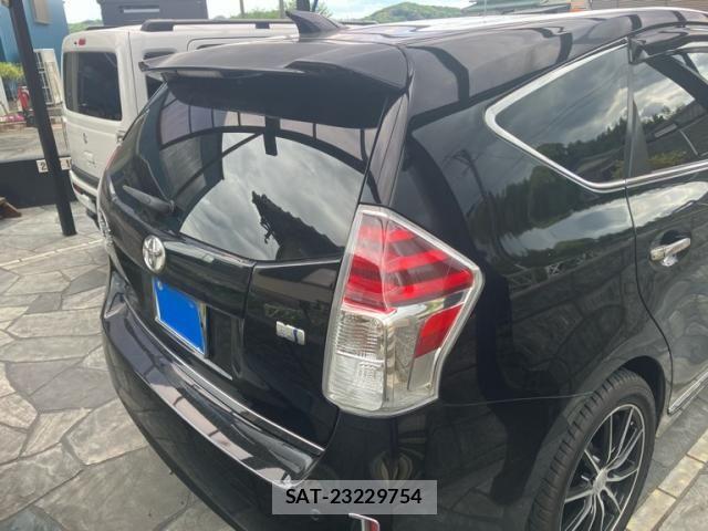 Toyota PRIUS ALPHA 2013-01 7329537-3