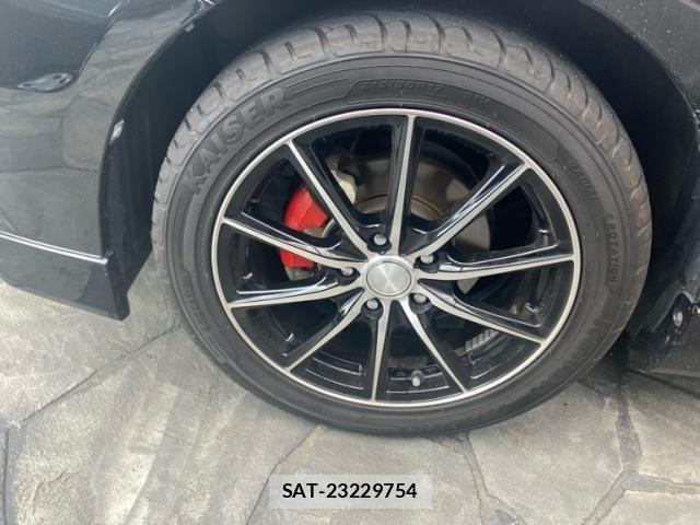 Toyota PRIUS ALPHA 2013-01 7329537-4