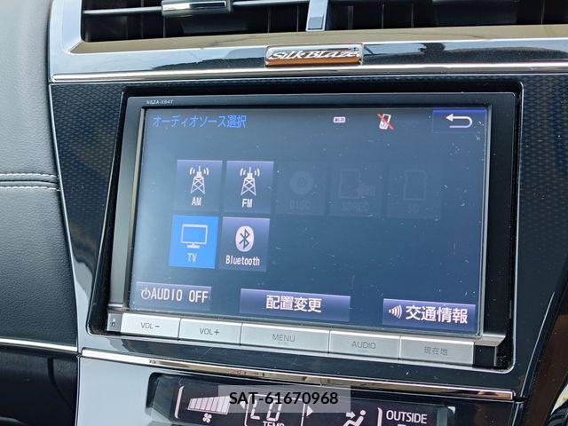 Toyota PRIUS ALPHA 2015-07 7329523-20