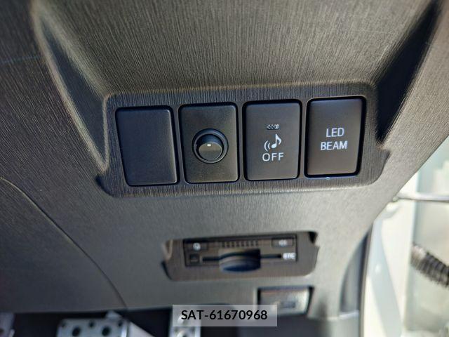 Toyota PRIUS ALPHA 2015-07 7329523-25
