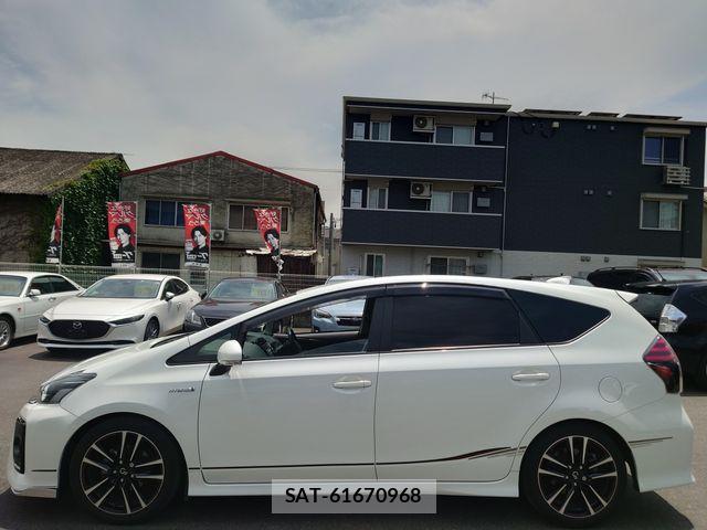Toyota PRIUS ALPHA 2015-07 7329523-5
