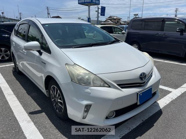 Toyota PRIUS ALPHA 2012-07 7329541-0