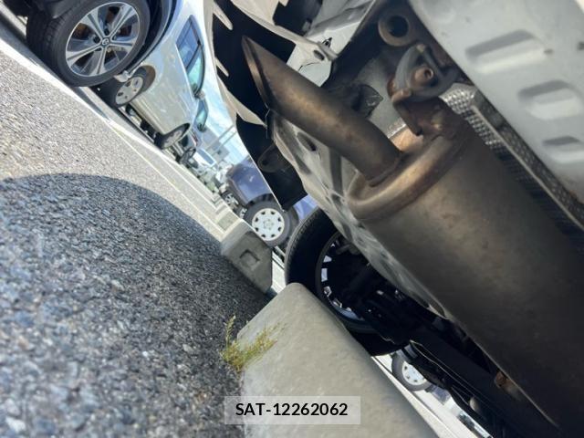 Toyota PRIUS ALPHA 2012-07 7329541-11