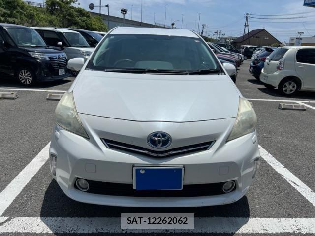 Toyota PRIUS ALPHA 2012-07 7329541-1