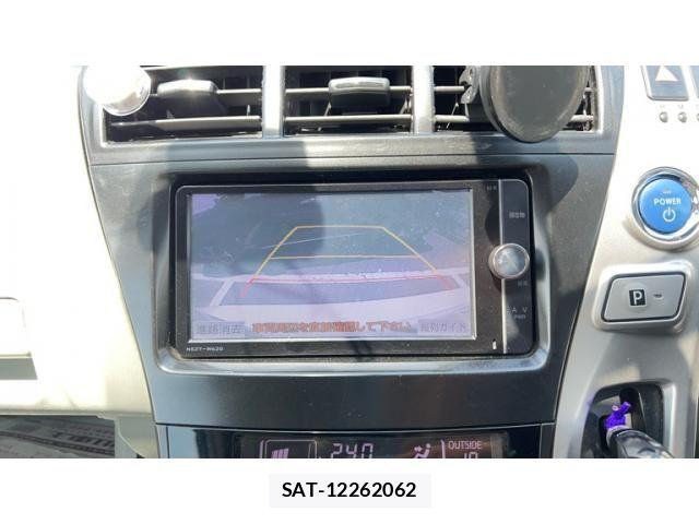 Toyota PRIUS ALPHA 2012-07 7329541-20