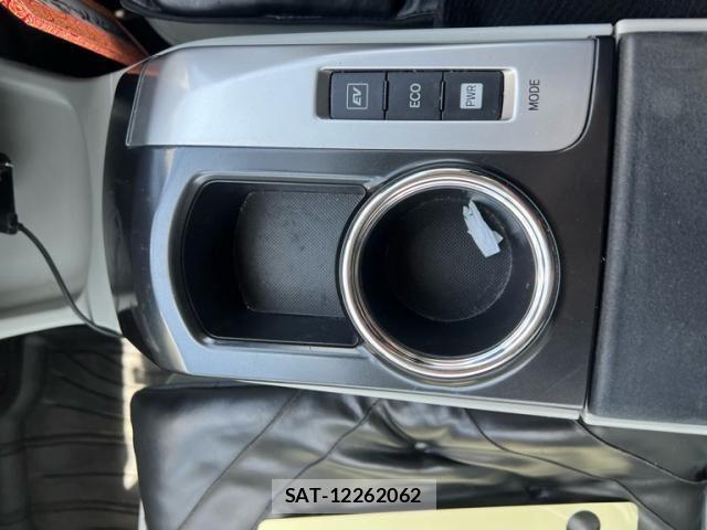 Toyota PRIUS ALPHA 2012-07 7329541-23