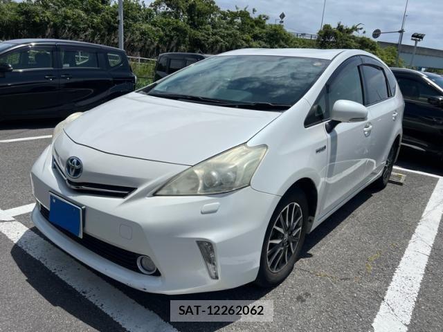 Toyota PRIUS ALPHA 2012-07 7329541-2