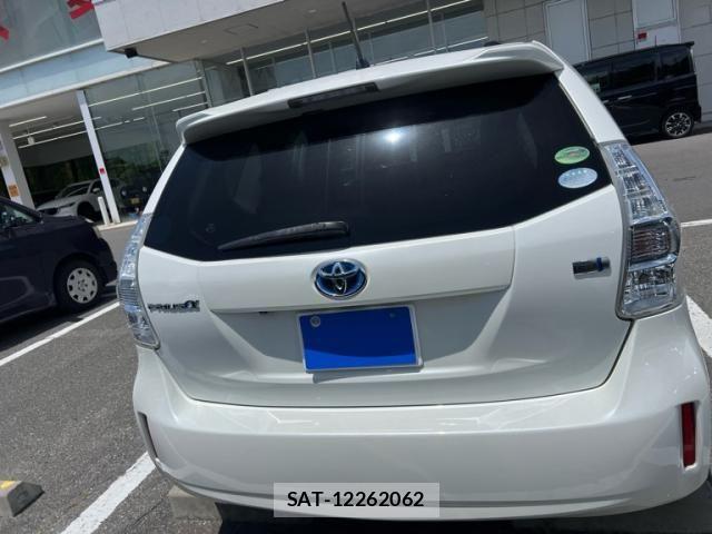 Toyota PRIUS ALPHA 2012-07 7329541-4