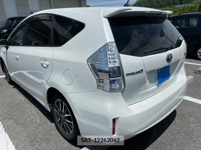 Toyota PRIUS ALPHA 2012-07 7329541-5