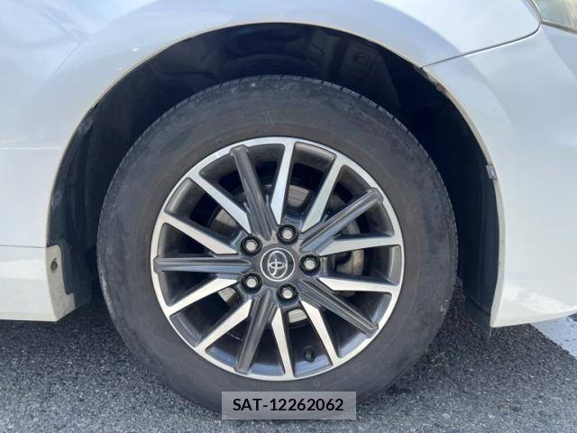 Toyota PRIUS ALPHA 2012-07 7329541-6