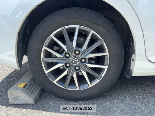 Toyota PRIUS ALPHA 2012-07 7329541-7