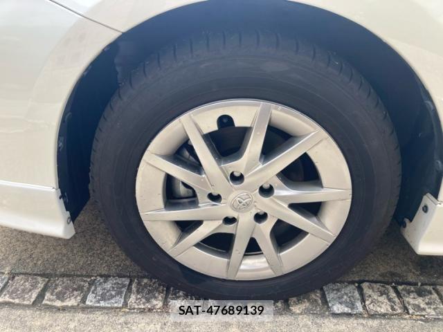 Toyota PRIUS ALPHA 2019-07 7329521-3