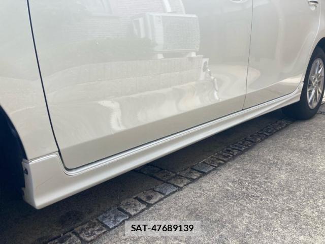 Toyota PRIUS ALPHA 2019-07 7329521-5