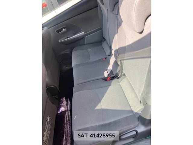 Toyota PRIUS ALPHA 2012-03 7329534-11