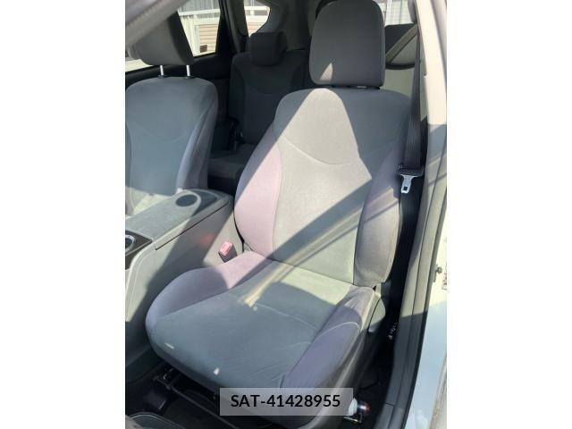 Toyota PRIUS ALPHA 2012-03 7329534-12