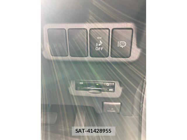 Toyota PRIUS ALPHA 2012-03 7329534-17