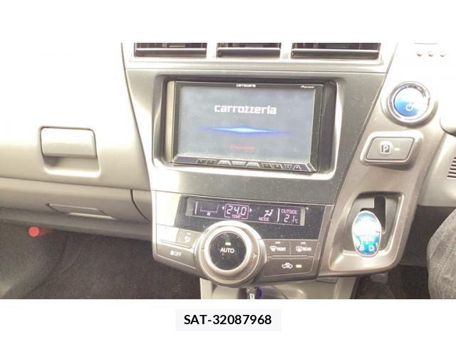 Toyota PRIUS ALPHA 2013-10 7329544-12