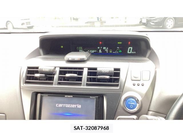 Toyota PRIUS ALPHA 2013-10 7329544-13