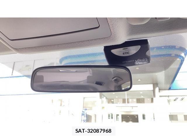 Toyota PRIUS ALPHA 2013-10 7329544-14