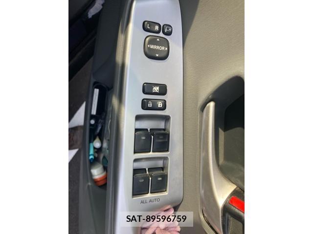 Toyota PRIUS ALPHA 2011-09 7329551-9