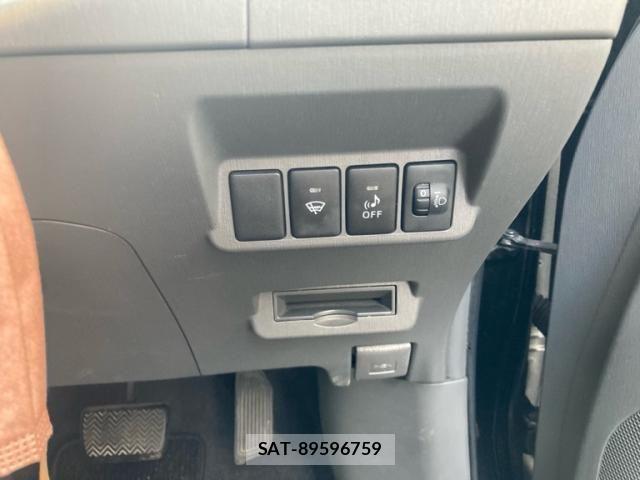 Toyota PRIUS ALPHA 2011-09 7329551-10