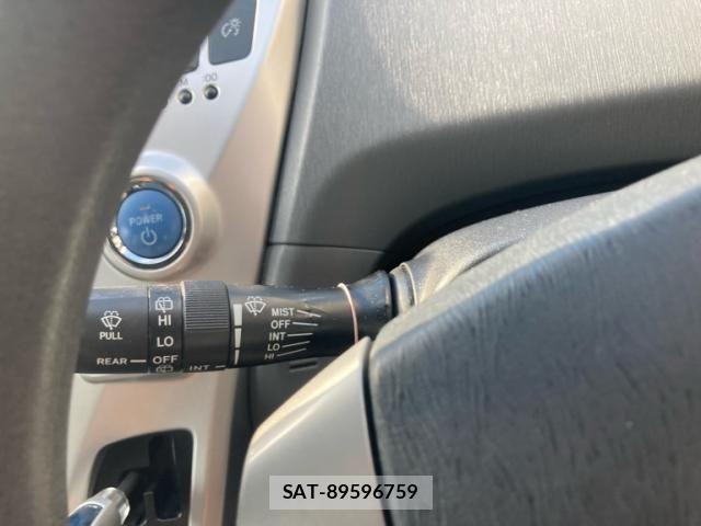 Toyota PRIUS ALPHA 2011-09 7329551-12
