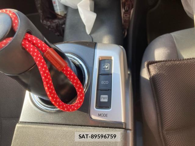 Toyota PRIUS ALPHA 2011-09 7329551-17