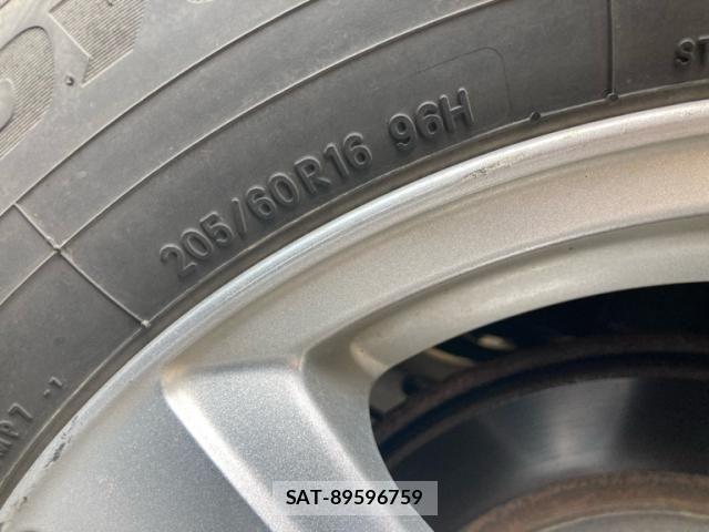 Toyota PRIUS ALPHA 2011-09 7329551-7