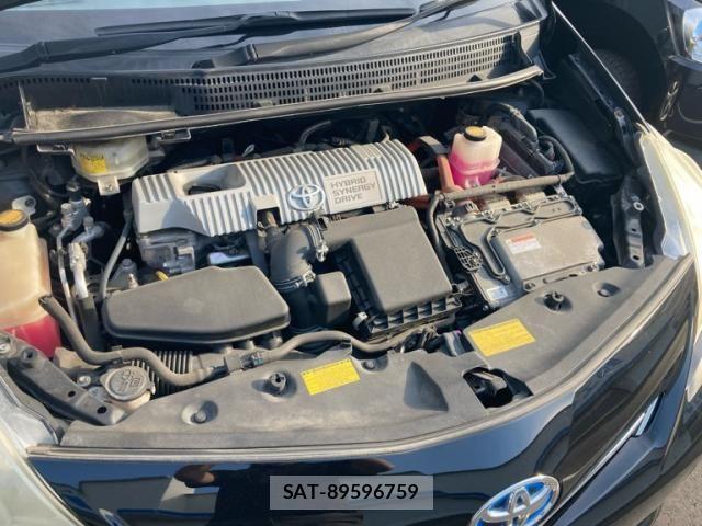 Toyota PRIUS ALPHA 2011-09 7329551-8