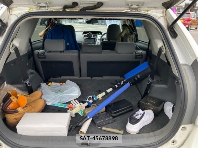Toyota PRIUS ALPHA 2012-12 7329548-12