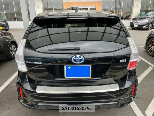 Toyota PRIUS ALPHA 2013-07 7329545-1