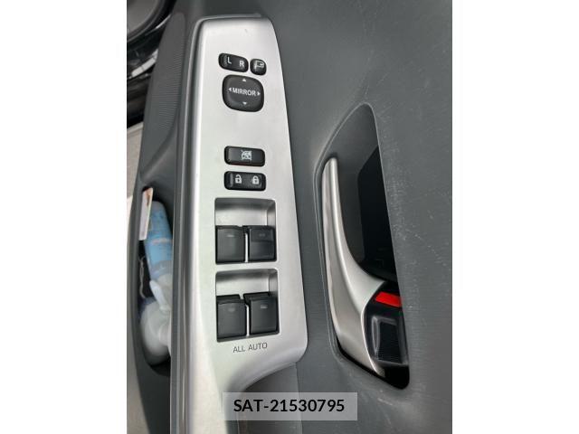 Toyota PRIUS ALPHA 2013-07 7329545-8