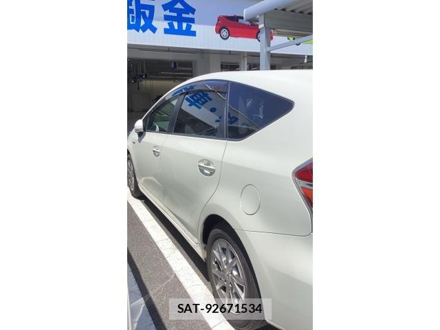 Toyota PRIUS ALPHA 2018-01 7329522-4