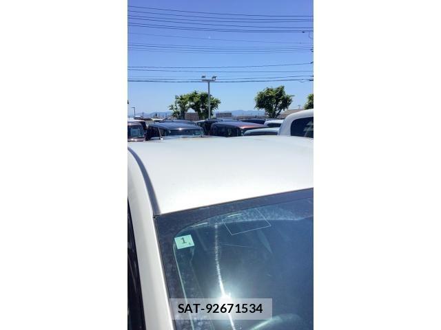 Toyota PRIUS ALPHA 2018-01 7329522-6