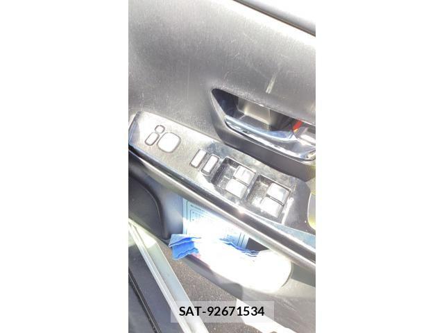 Toyota PRIUS ALPHA 2018-01 7329522-8