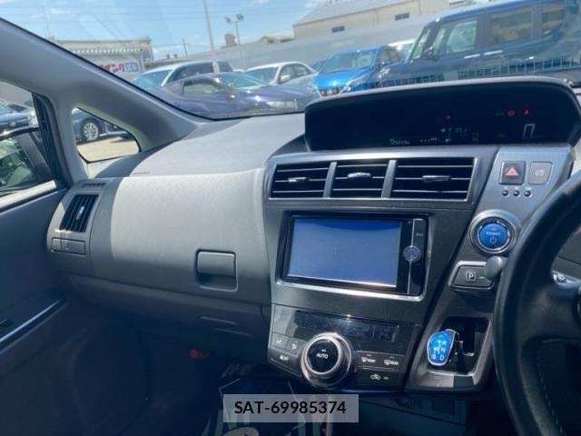 Toyota PRIUS ALPHA 2013-12 7329542-10