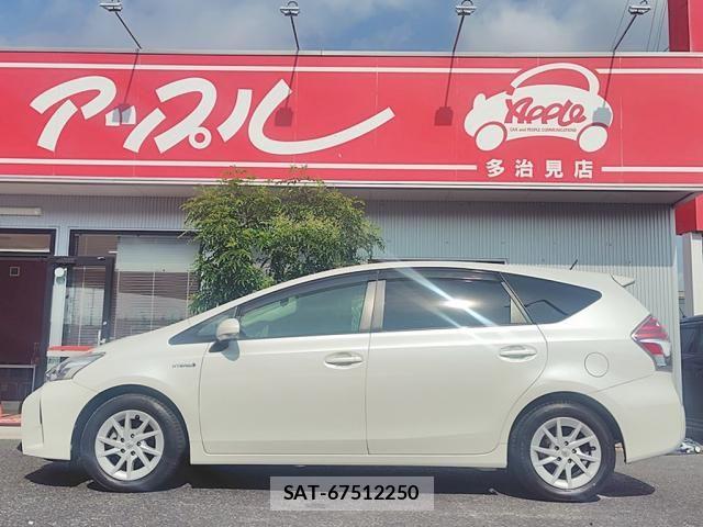 Toyota PRIUS ALPHA 2015-06 7329526-9