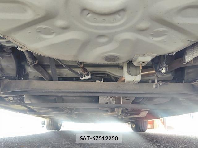 Toyota PRIUS ALPHA 2015-06 7329526-13