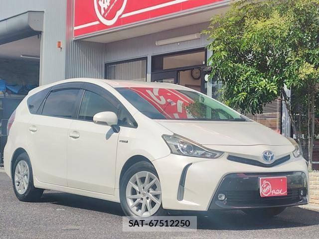 Toyota PRIUS ALPHA 2015-06 7329526-2