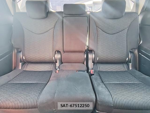 Toyota PRIUS ALPHA 2015-06 7329526-7