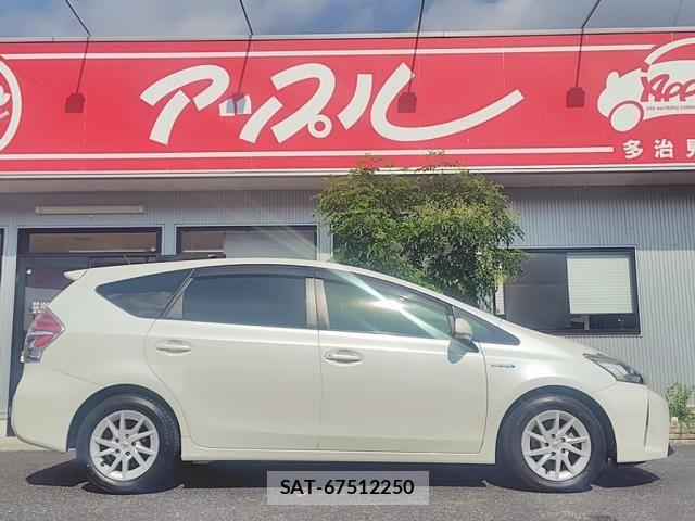 Toyota PRIUS ALPHA 2015-06 7329526-8