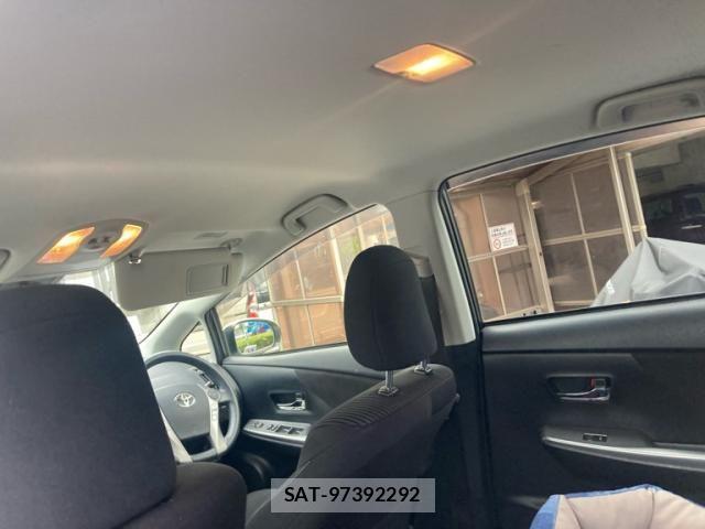 Toyota PRIUS ALPHA 2018-11 7329525-13