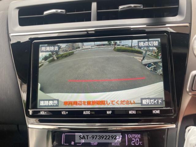 Toyota PRIUS ALPHA 2018-11 7329525-23