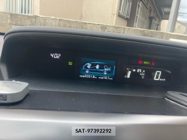 Toyota PRIUS ALPHA 2018-11 7329525-24