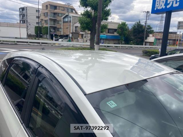 Toyota PRIUS ALPHA 2018-11 7329525-3