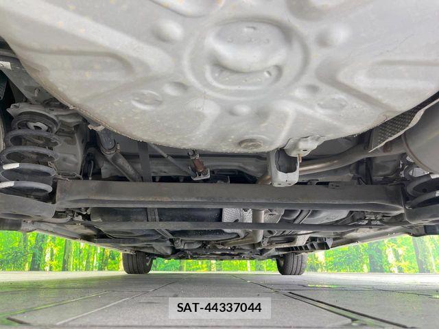 Toyota PRIUS ALPHA 2013-07 7329529-18