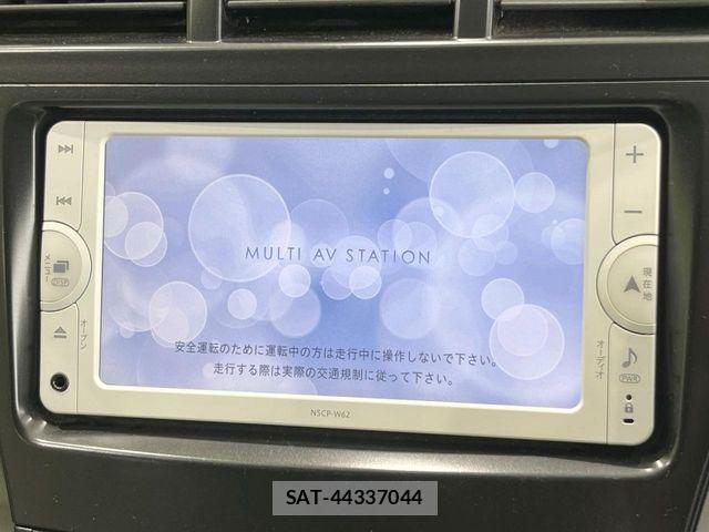 Toyota PRIUS ALPHA 2013-07 7329529-2