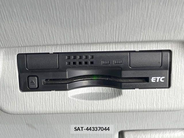 Toyota PRIUS ALPHA 2013-07 7329529-4