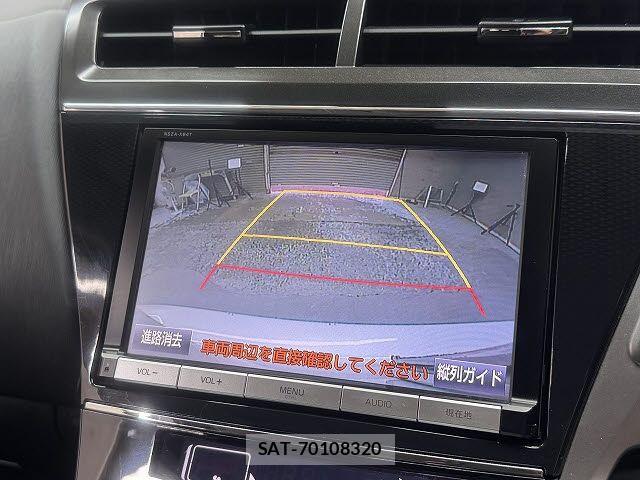 Toyota PRIUS ALPHA 2015-01 7329528-15