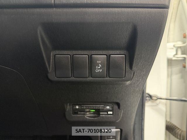 Toyota PRIUS ALPHA 2015-01 7329528-20